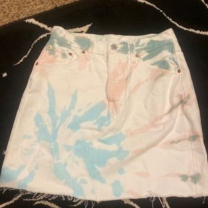 Levi’s Size 28 Tie-Die Skirt